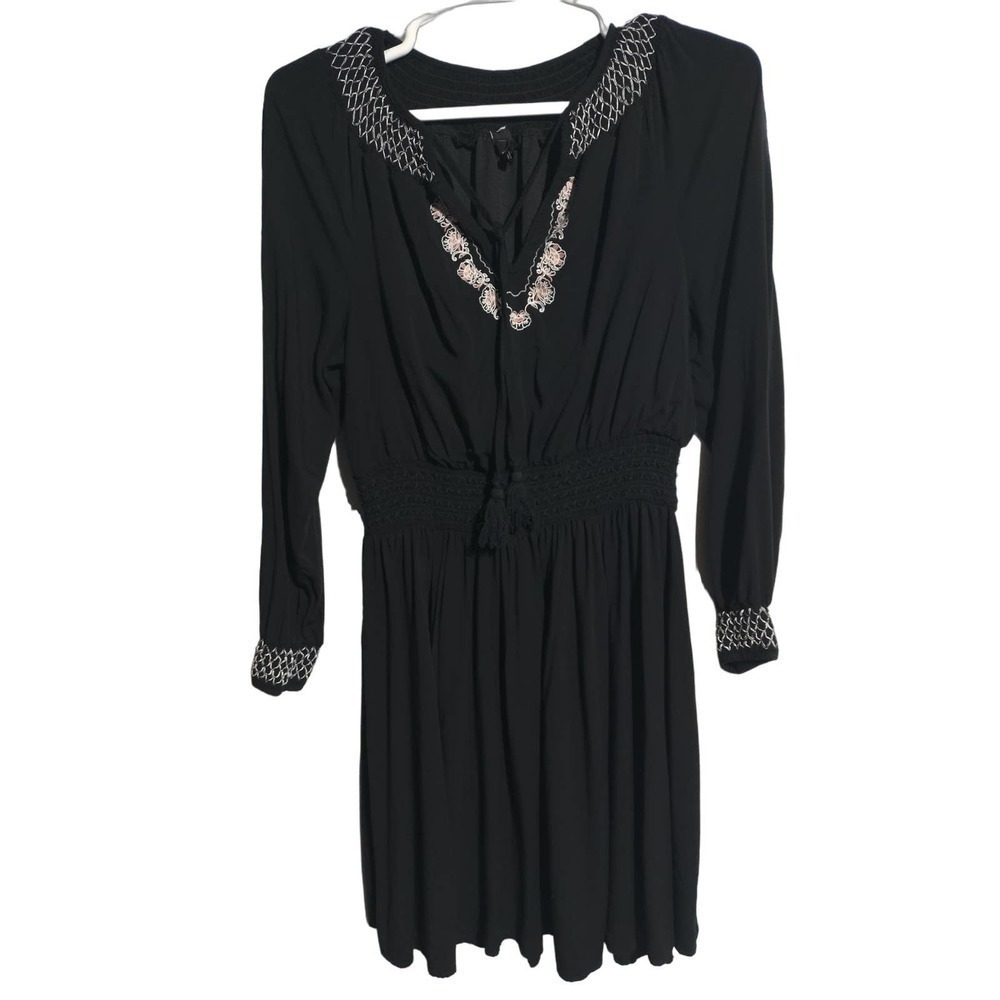 Torrid black long sleeve dress with low v neck and string tie woman size 1X (1)